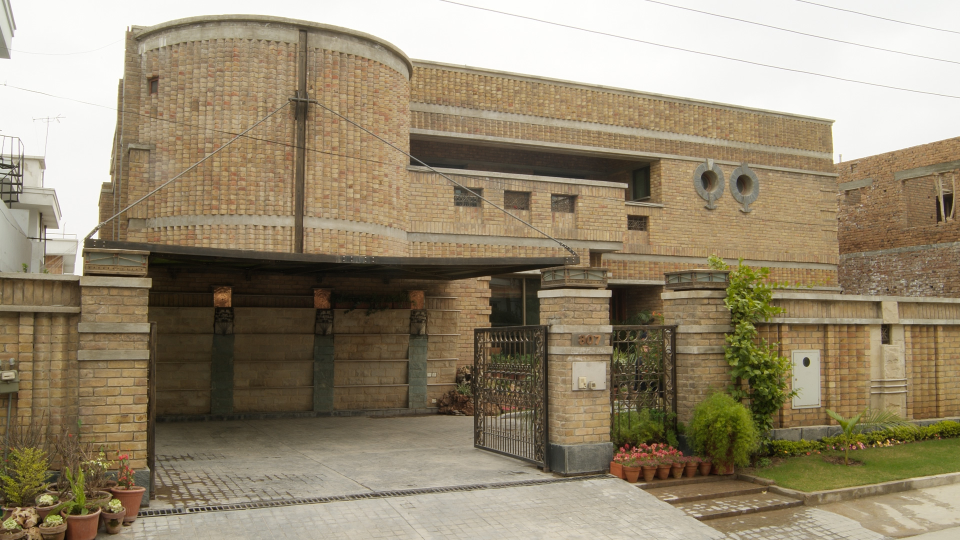 Agha Qasim Residence AL IMAM ENTERPRISES